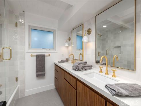 221 Larkspur Avenue, Corona del Mar, CA