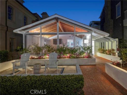 221 Larkspur Avenue, Corona del Mar, CA