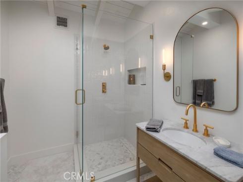 221 Larkspur Avenue, Corona del Mar, CA