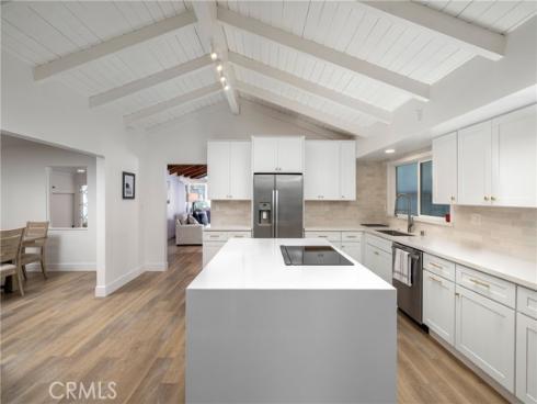 221 Larkspur Avenue, Corona del Mar, CA