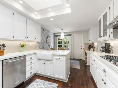 30  Jetty   Drive, Corona del Mar, CA