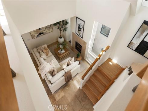 517  Larkspur  , Corona del Mar, CA