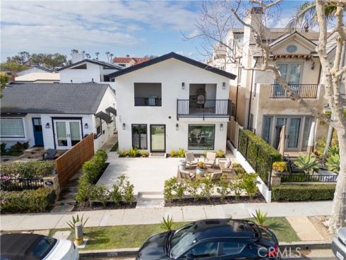 707  Begonia   Avenue, Corona del Mar, CA