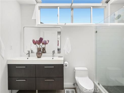 708  Iris  A  Avenue, Corona del Mar, CA