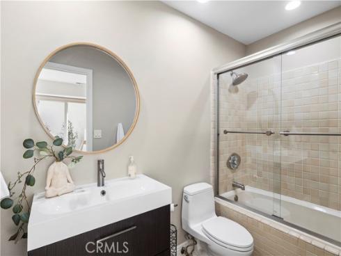 708  Iris  A  Avenue, Corona del Mar, CA