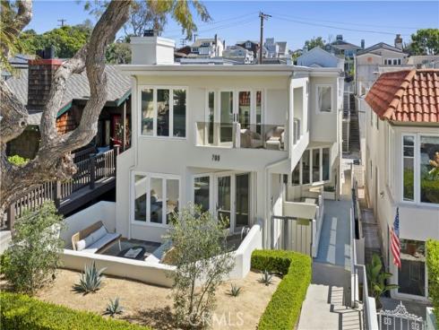 708  Iris  A  Avenue, Corona del Mar, CA