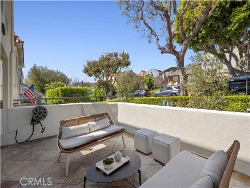 708  Iris  A  Avenue, Corona del Mar, CA