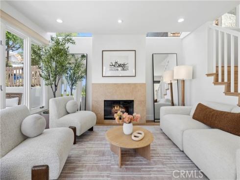 708  Iris  A  Avenue, Corona del Mar, CA