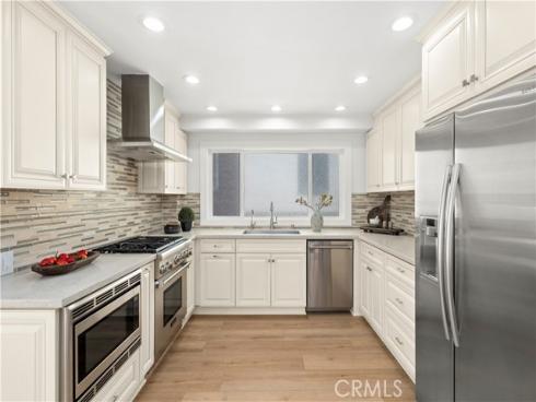 708  Iris  A  Avenue, Corona del Mar, CA