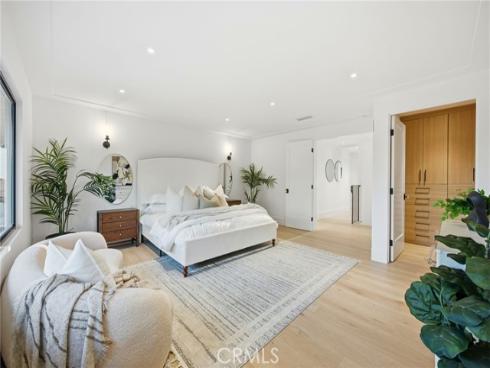 6 Monterey Circle, Corona del Mar, CA
