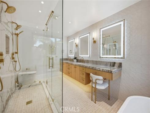 6 Monterey Circle, Corona del Mar, CA