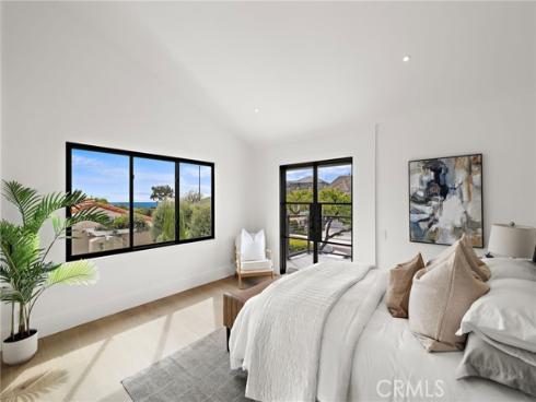 6 Monterey Circle, Corona del Mar, CA