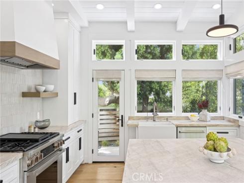 706  Poinsettia  , Corona del Mar, CA