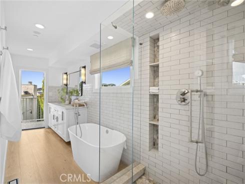 706  Poinsettia  , Corona del Mar, CA