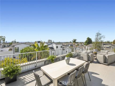 706  Poinsettia  , Corona del Mar, CA