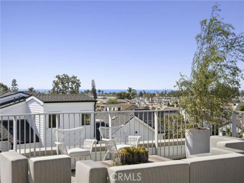 706  Poinsettia  , Corona del Mar, CA