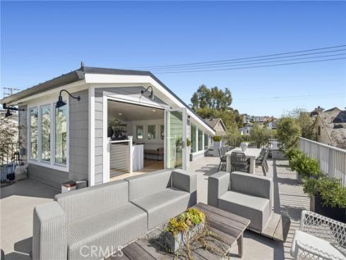 706  Poinsettia  , Corona del Mar, CA