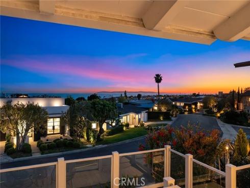 428  Cabrillo  , Corona del Mar, CA