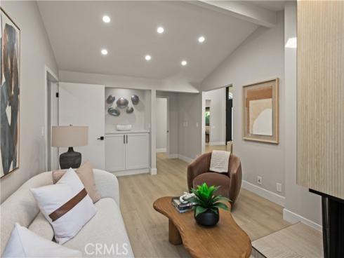 10  White Water   Drive, Corona del Mar, CA