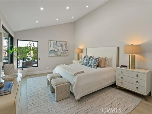 10  White Water   Drive, Corona del Mar, CA