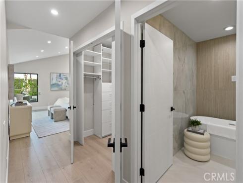 10  White Water   Drive, Corona del Mar, CA