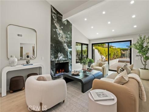 10  White Water   Drive, Corona del Mar, CA