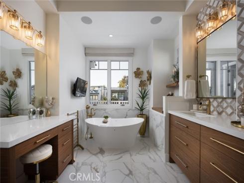 430  Marigold   Avenue, Corona del Mar, CA