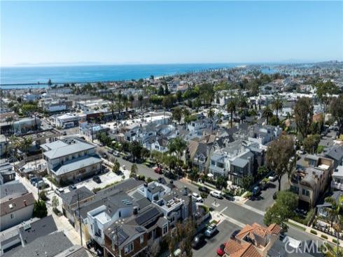 430  Marigold   Avenue, Corona del Mar, CA