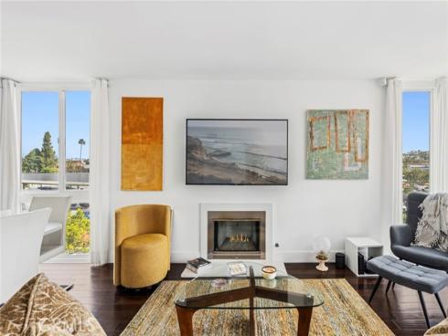 775  Avocado  , Corona del Mar, CA