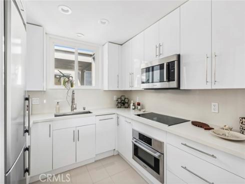 775  Avocado  , Corona del Mar, CA