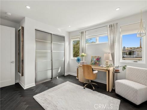 3731  5th   Avenue, Corona del Mar, CA