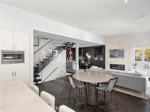 3731  5th   Avenue, Corona del Mar, CA