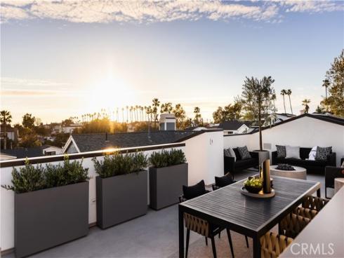 412 Heliotrope , Corona del Mar, CA