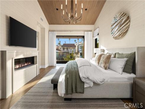 412  Heliotrope  , Corona del Mar, CA