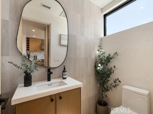 521  Iris   Avenue, Corona del Mar, CA