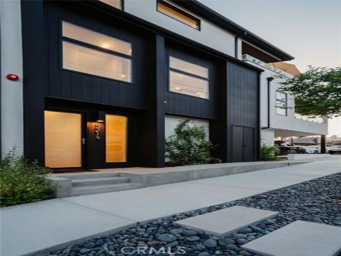 521  Iris   Avenue, Corona del Mar, CA