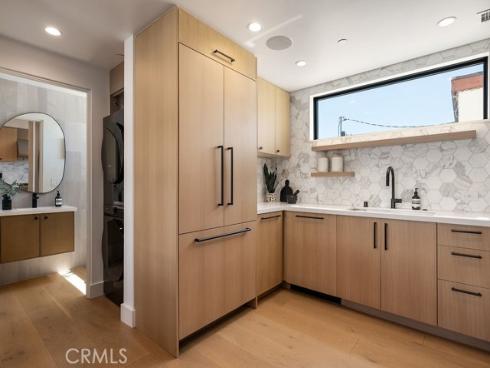 521  Iris   Avenue, Corona del Mar, CA