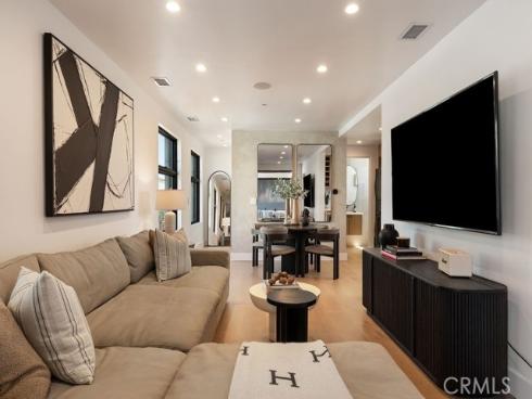 521  Iris   Avenue, Corona del Mar, CA