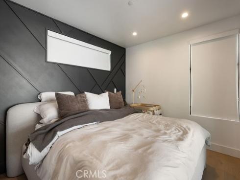 521  Iris   Avenue, Corona del Mar, CA