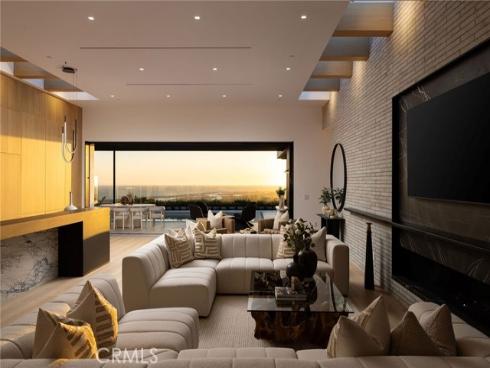 53  Cambria   Drive, Corona del Mar, CA