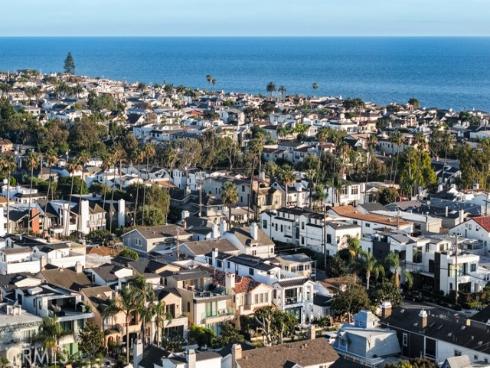 428  Fernleaf  1-2  Avenue, Corona del Mar, CA