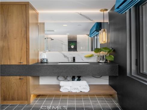 2516  Ocean   Boulevard, Corona del Mar, CA