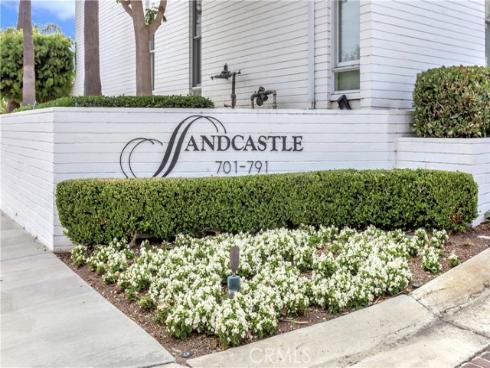 781 Avocado , Corona del Mar, CA