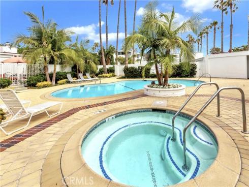 781 Avocado , Corona del Mar, CA