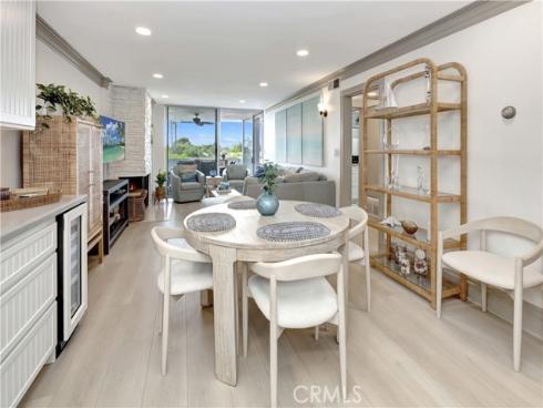 781 Avocado , Corona del Mar, CA
