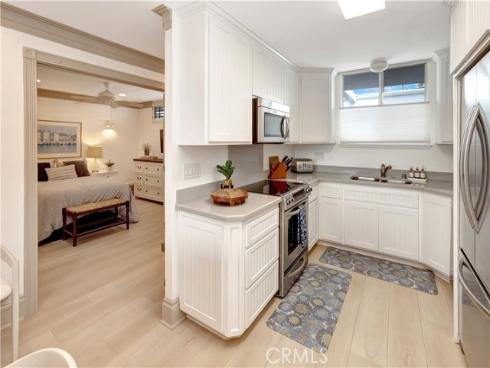 781 Avocado , Corona del Mar, CA
