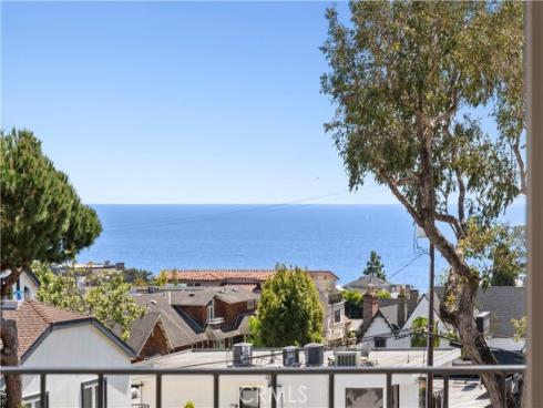 423  Poppy  , Corona del Mar, CA