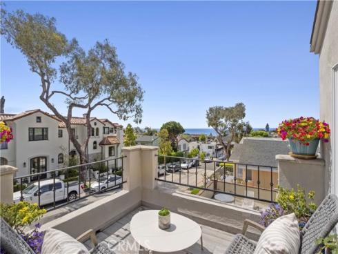 423  Poppy  , Corona del Mar, CA