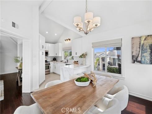 423  Poppy  , Corona del Mar, CA