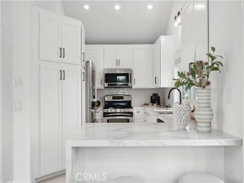 423  Poppy  , Corona del Mar, CA